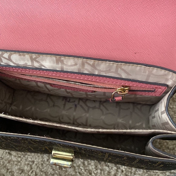 Cross body bag - Picture 2 of 3